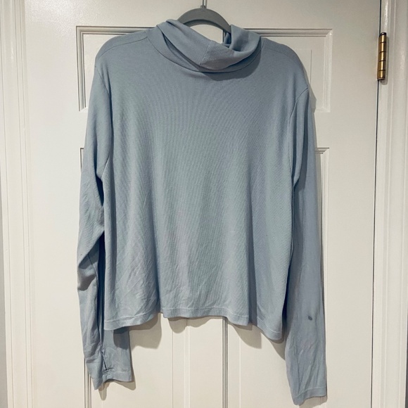 Old Navy Blue Cropped Lightweight Ribbed Turtleneck XXL with Thumb Holes - Picture 10 of 10